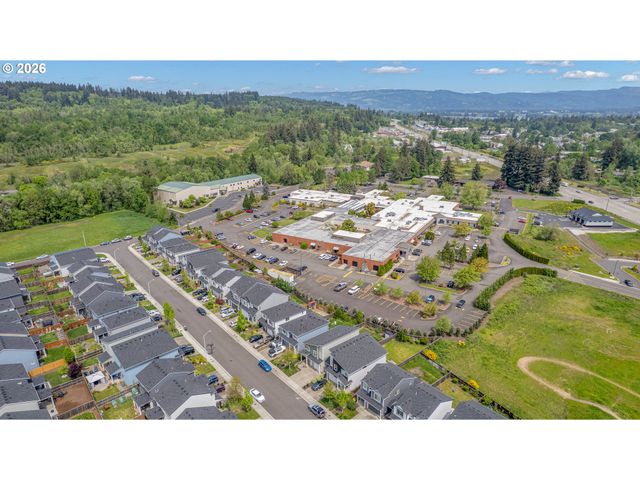 160 KINDRE St, St Helens, OR 97051