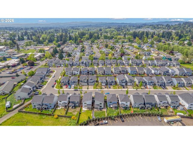 160 KINDRE St, St Helens, OR 97051
