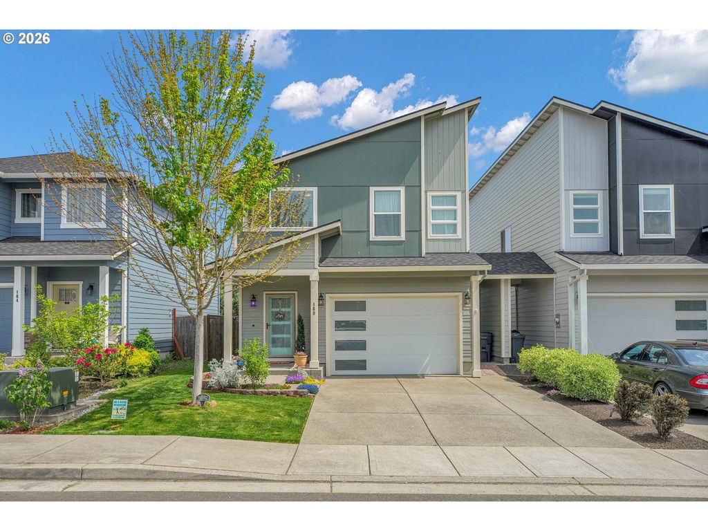 160 KINDRE St, St Helens, OR 97051