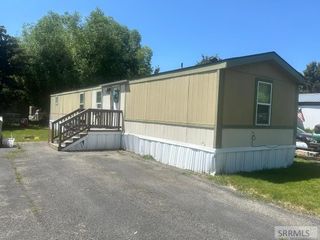 2146 E Pinetree Circle, Idaho Falls, ID 83401