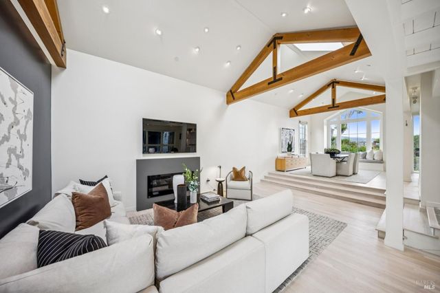 44 San Rafael Ave, Belvedere, CA 94920