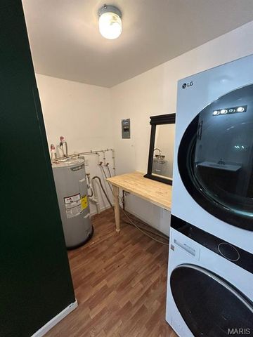 112 E. Martin Street, Perry, MO 63462