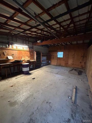 112 E. Martin Street, Perry, MO 63462