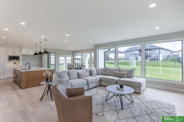 5409 N 197th Street, Elkhorn, NE 68022