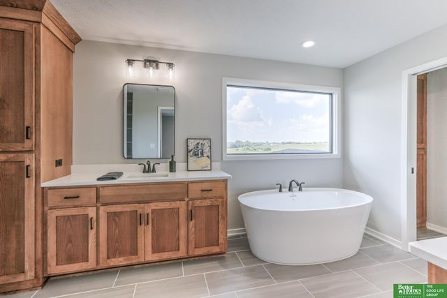 5409 N 197th Street, Elkhorn, NE 68022