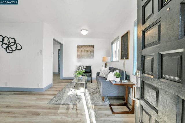 438 S 9Th St, Richmond, CA 94804