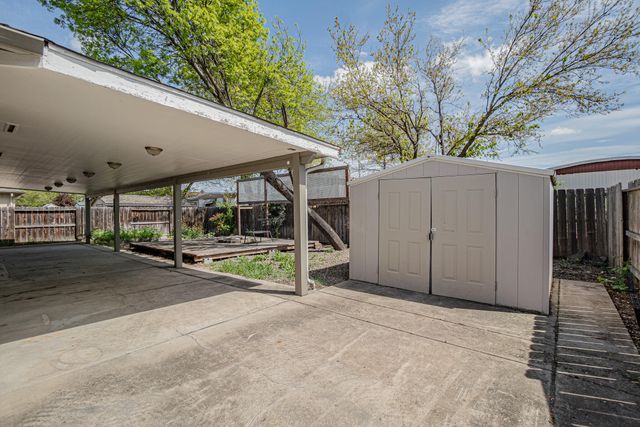 8022 Brie Terrace, White City, OR 97503