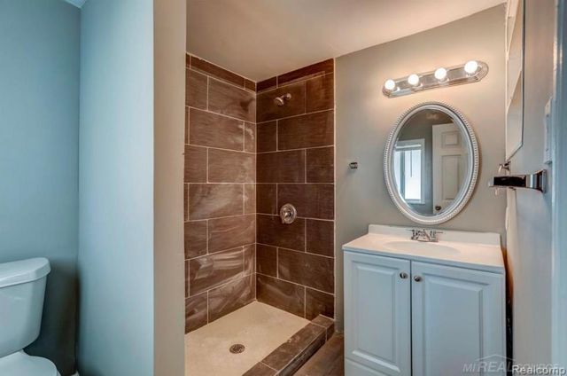 25680 Dodge Street, Roseville, MI 48066