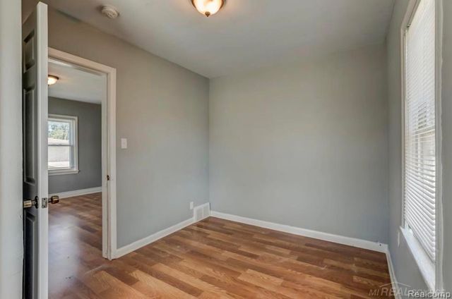 25680 Dodge Street, Roseville, MI 48066