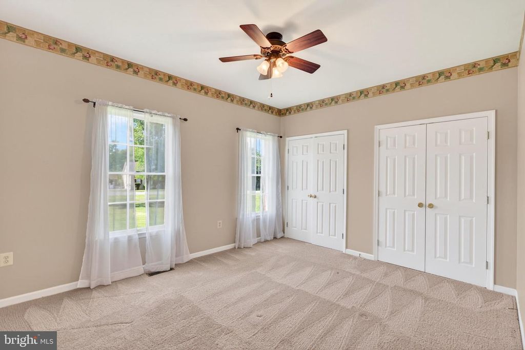 Image 34 of property listing at 710 WATERS EDGE CT, Sykesville, MD 21784