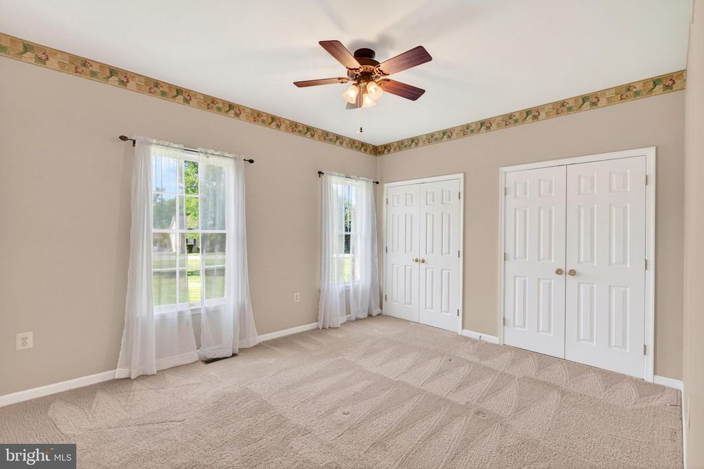 Image 35 of property listing at 710 WATERS EDGE CT, Sykesville, MD 21784