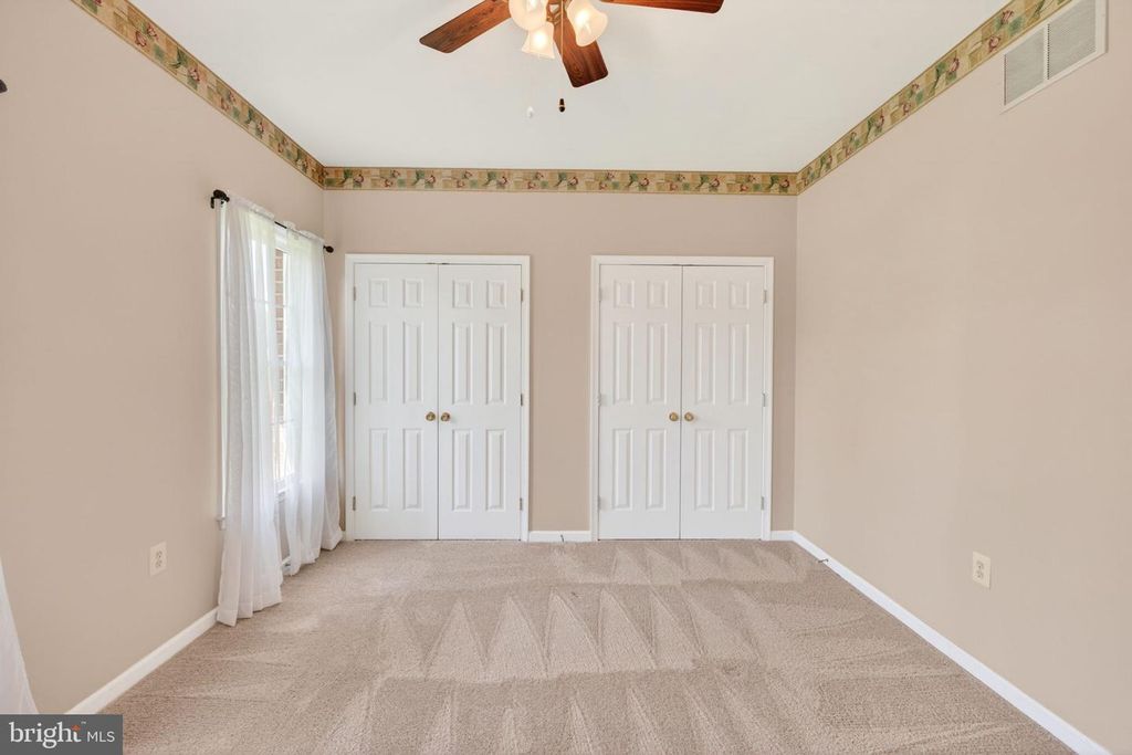 Image 36 of property listing at 710 WATERS EDGE CT, Sykesville, MD 21784