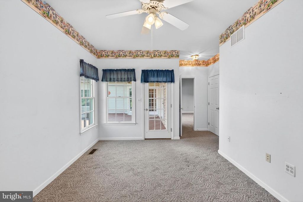 Image 46 of property listing at 710 WATERS EDGE CT, Sykesville, MD 21784