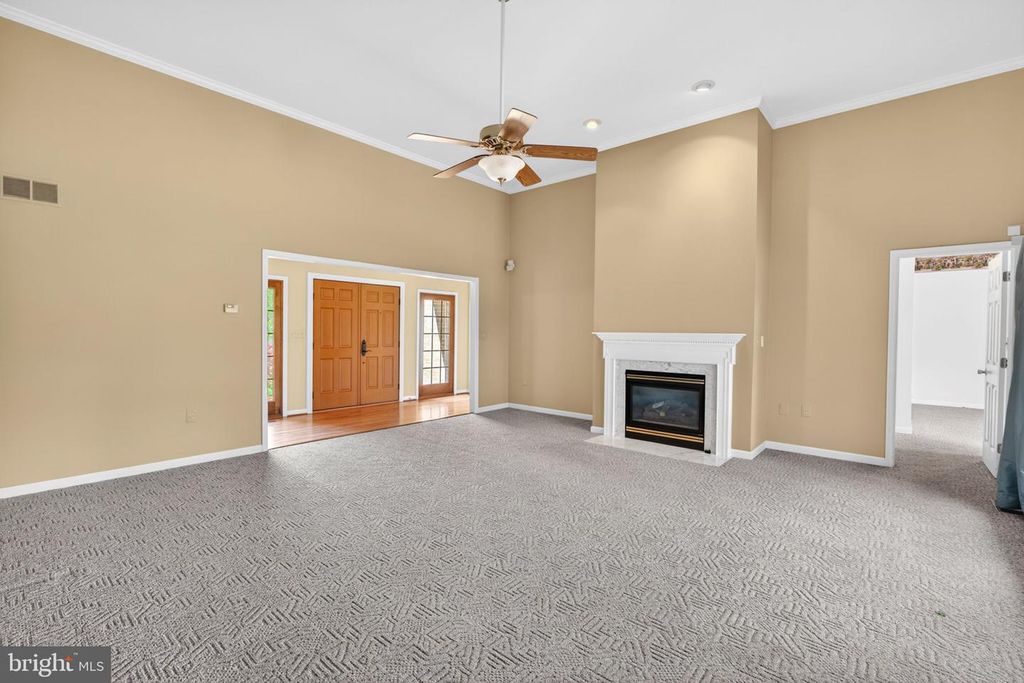 Image 51 of property listing at 710 WATERS EDGE CT, Sykesville, MD 21784