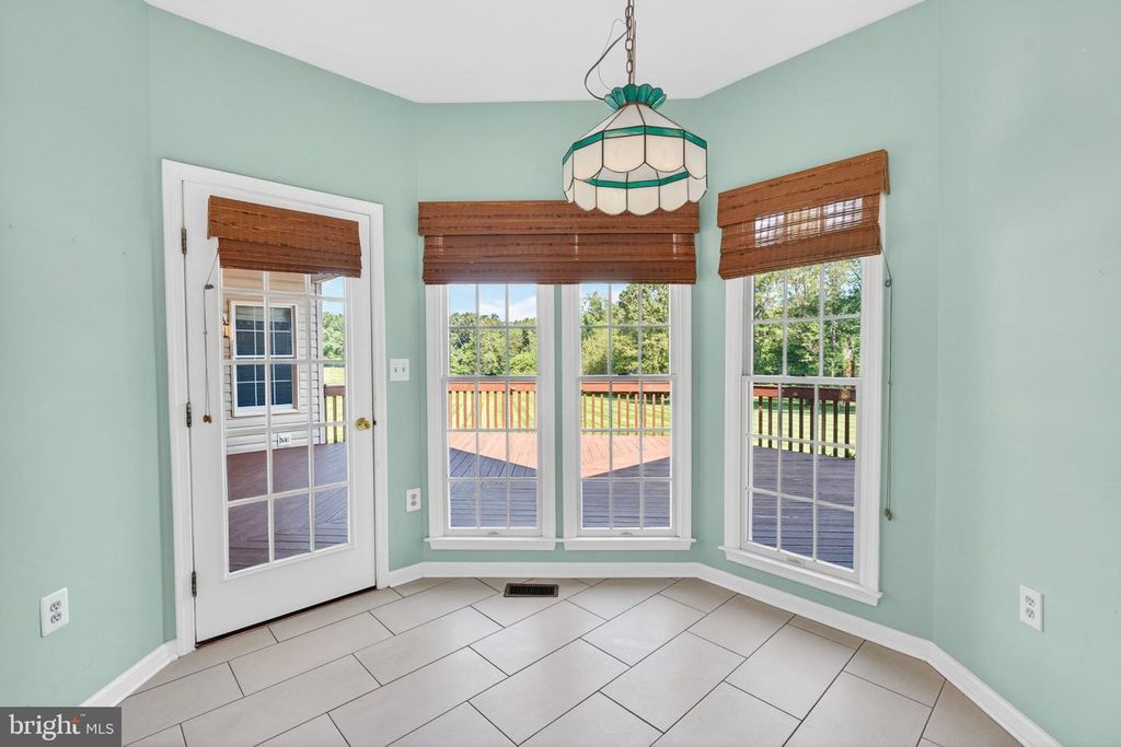 Image 53 of property listing at 710 WATERS EDGE CT, Sykesville, MD 21784