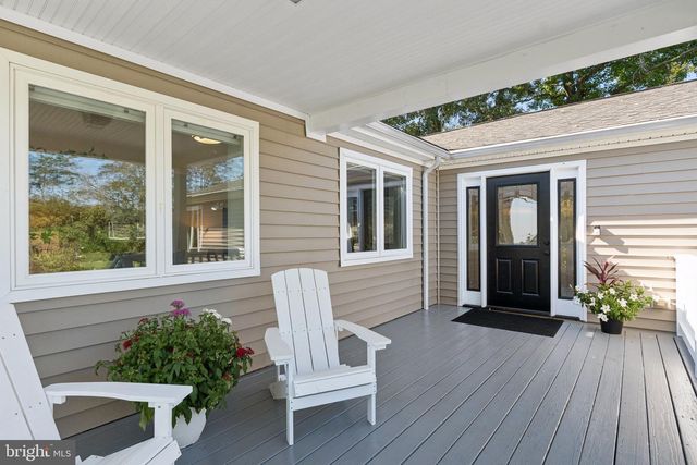 7654 BAY ST, Pasadena, MD 21122