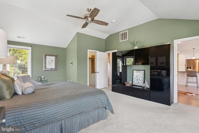 7654 BAY ST, Pasadena, MD 21122