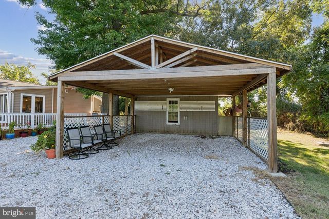 7654 BAY ST, Pasadena, MD 21122