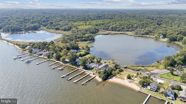 7654 BAY ST, Pasadena, MD 21122