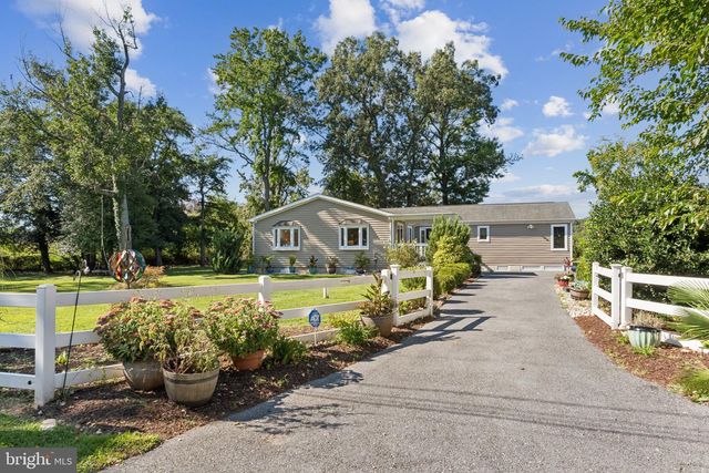 7654 BAY ST, Pasadena, MD 21122