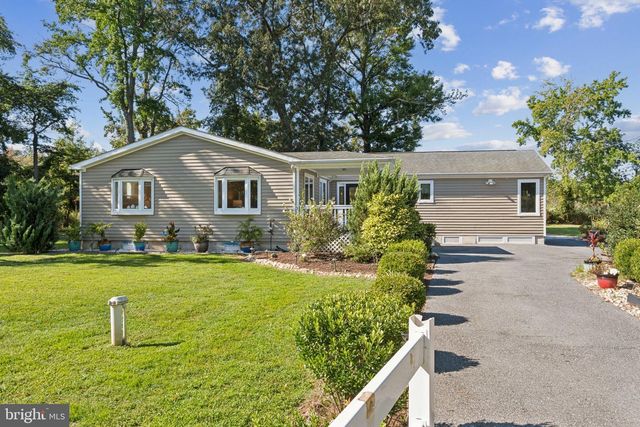 7654 BAY ST, Pasadena, MD 21122