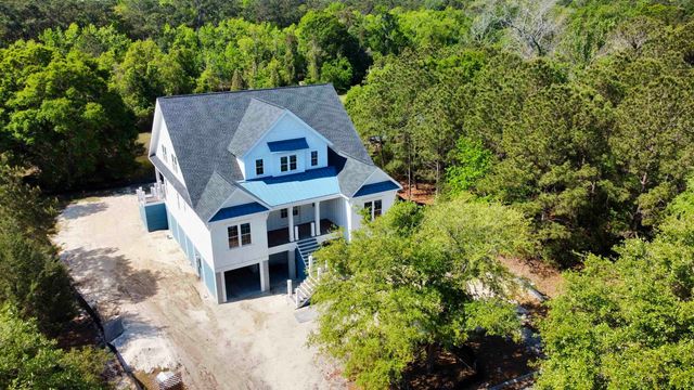 292 Colony Club Dr., Georgetown, SC 29440