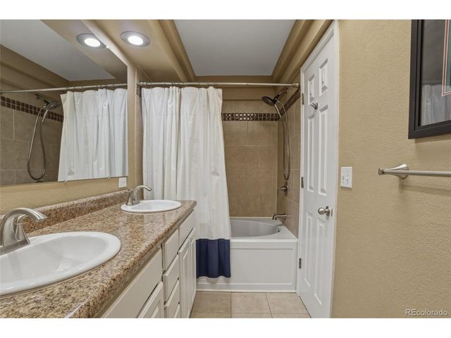 2669 S Deframe Cir, Lakewood, CO 80228