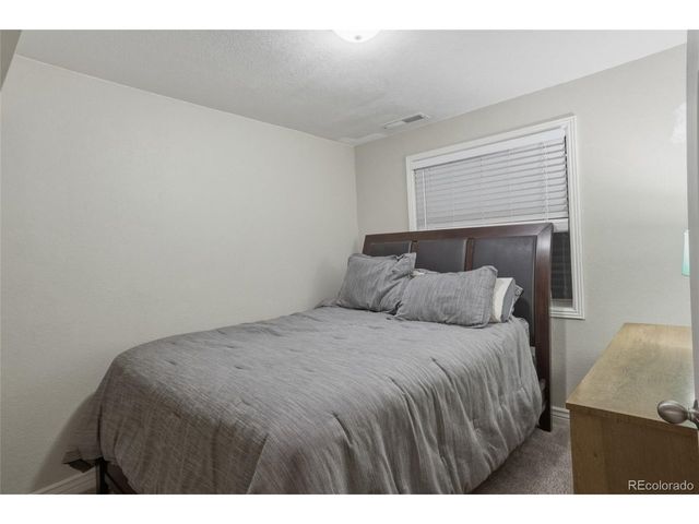 2669 S Deframe Cir, Lakewood, CO 80228