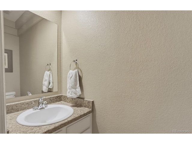 2669 S Deframe Cir, Lakewood, CO 80228