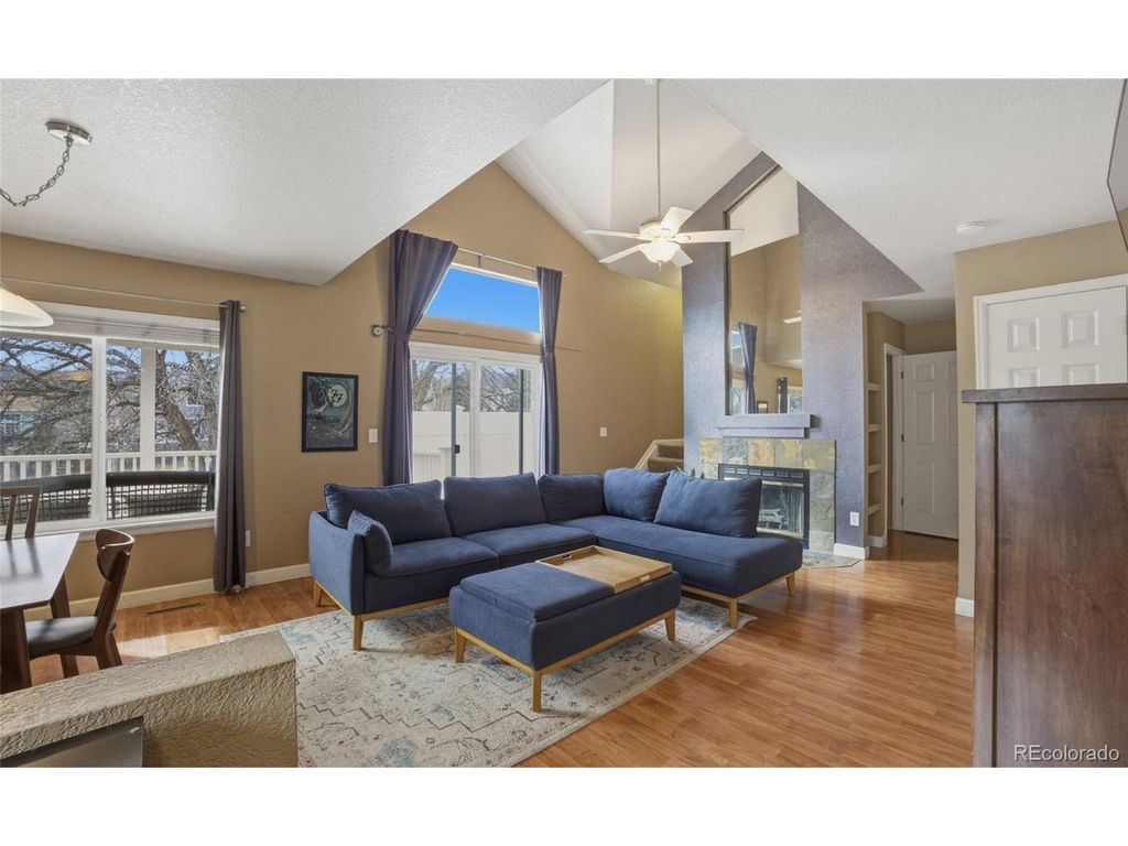 2669 S Deframe Cir, Lakewood, CO 80228