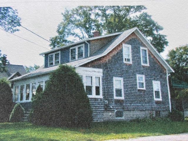 577 County, Taunton, MA 02780