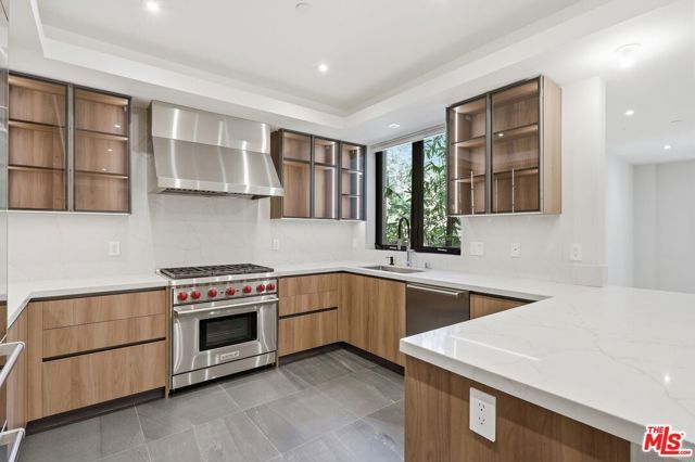 11769 Bellagio Road, Los Angeles, CA 90049