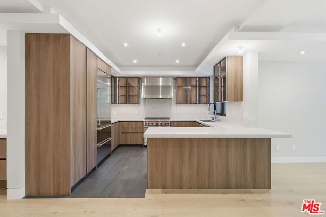 11769 Bellagio Road, Los Angeles, CA 90049