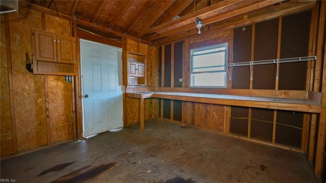 906 Harpersville RD, Newport News, VA 23601