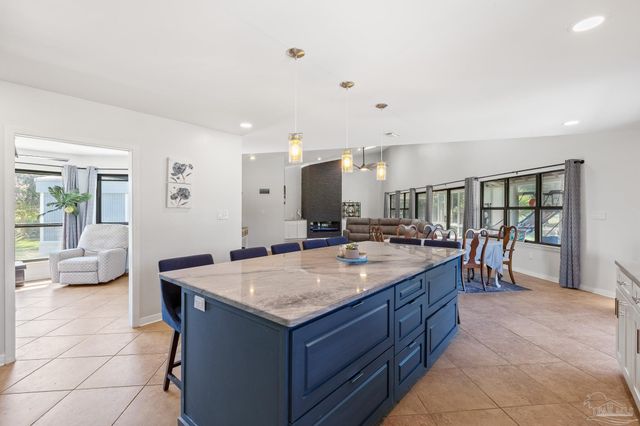 1152 Ceylon Ct, Gulf Breeze, FL 32563