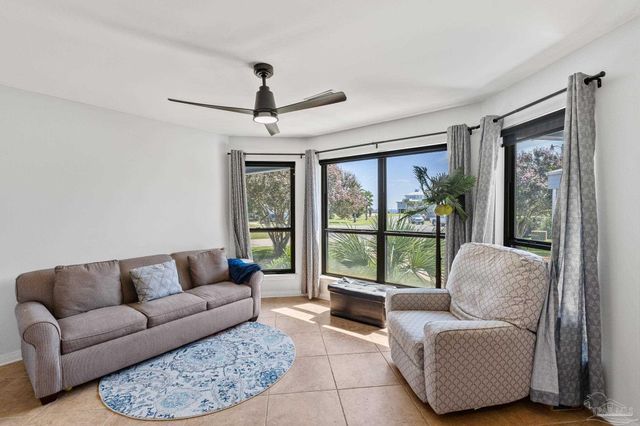 1152 Ceylon Ct, Gulf Breeze, FL 32563