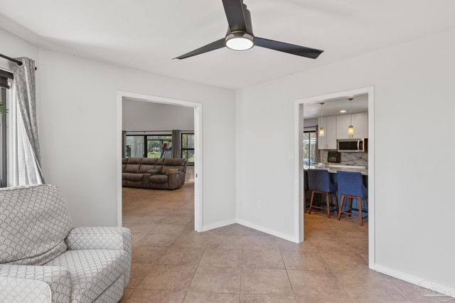 1152 Ceylon Ct, Gulf Breeze, FL 32563