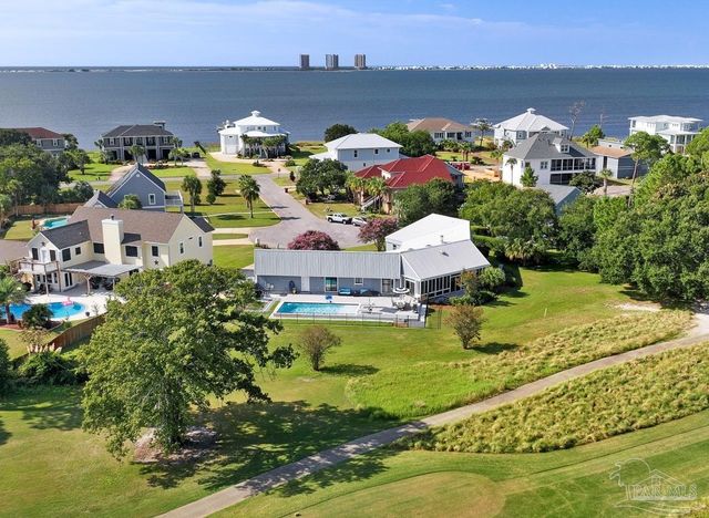 1152 Ceylon Ct, Gulf Breeze, FL 32563