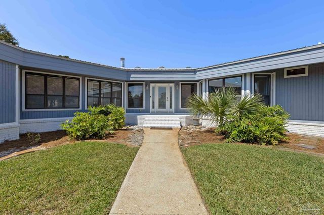 1152 Ceylon Ct, Gulf Breeze, FL 32563