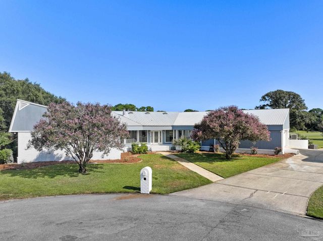 1152 Ceylon Ct, Gulf Breeze, FL 32563