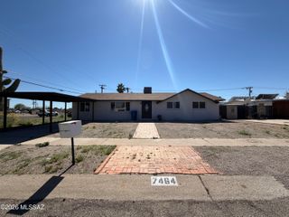 7464 E Beverly Drive, Tucson, AZ 85710