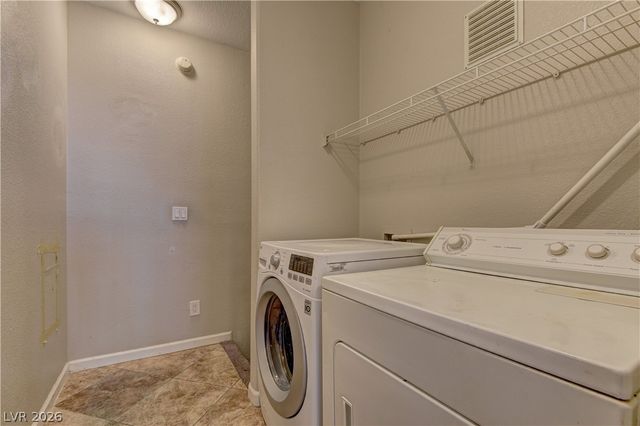 1621 Queen Victoria Street 203, Las Vegas, NV 89144