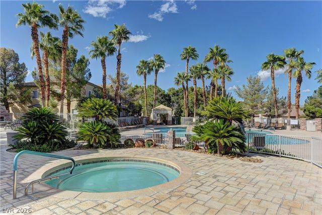 1621 Queen Victoria Street 203, Las Vegas, NV 89144