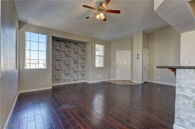 1621 Queen Victoria Street 203, Las Vegas, NV 89144