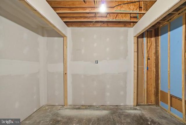 716 CHATHAM RD, Fairless Hills, PA 19030