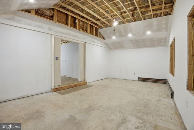 716 CHATHAM RD, Fairless Hills, PA 19030