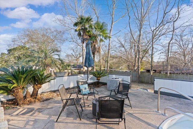 202 E Kingswood Drive, Enterprise, AL 36330