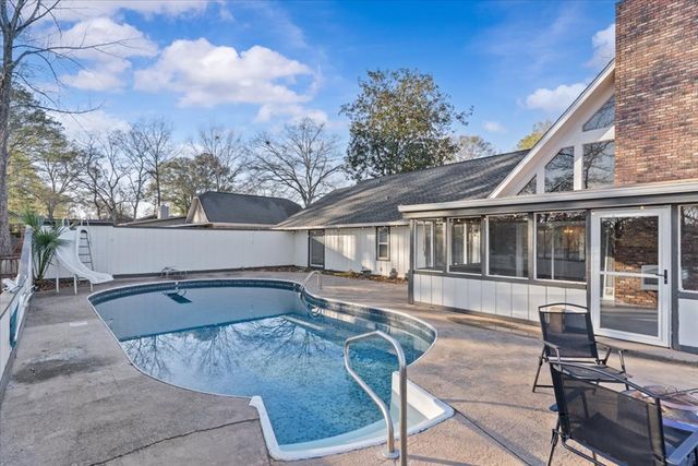 202 E Kingswood Drive, Enterprise, AL 36330