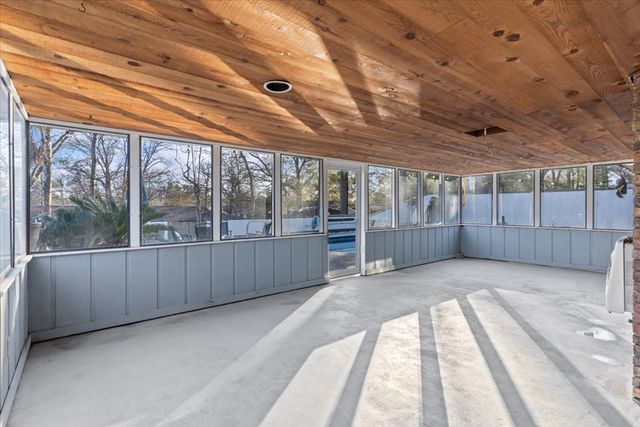 202 E Kingswood Drive, Enterprise, AL 36330