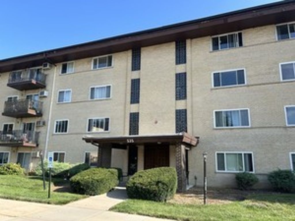 535 S Cleveland Avenue 202, Arlington Heights, IL 60005